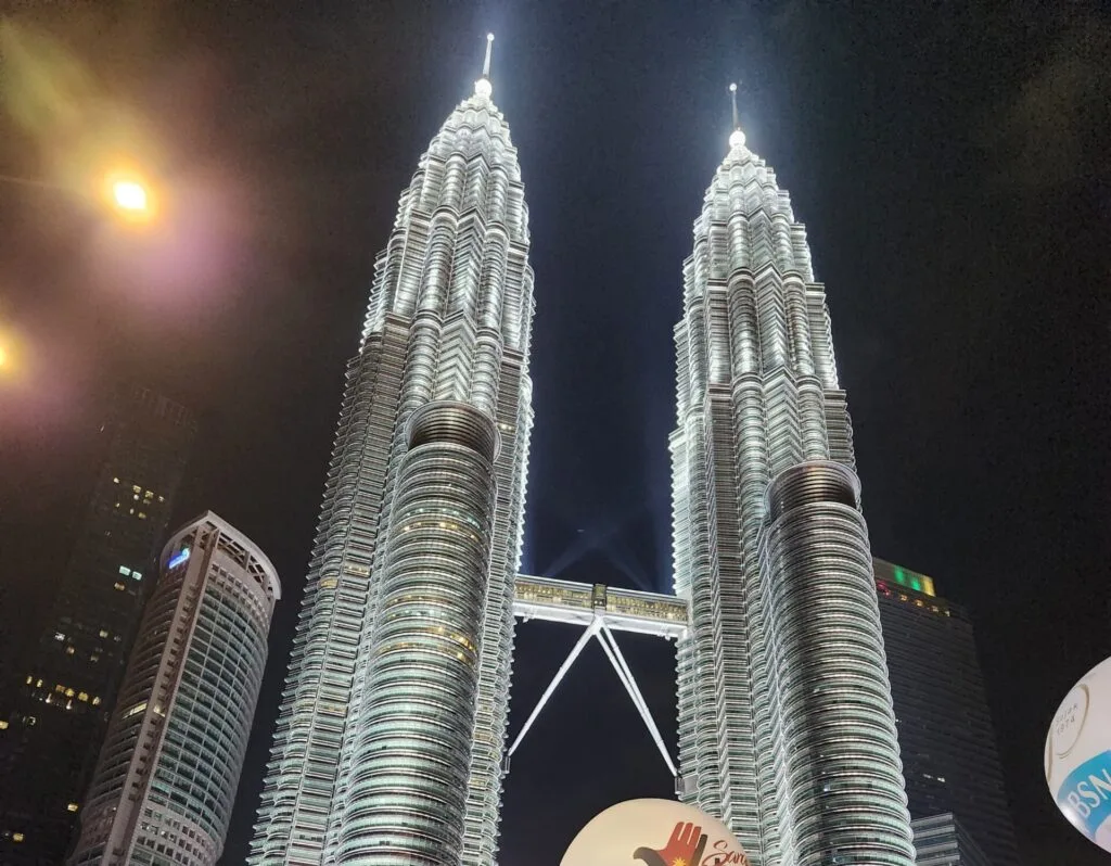 マレーシア ペトロナス・ツインタワー