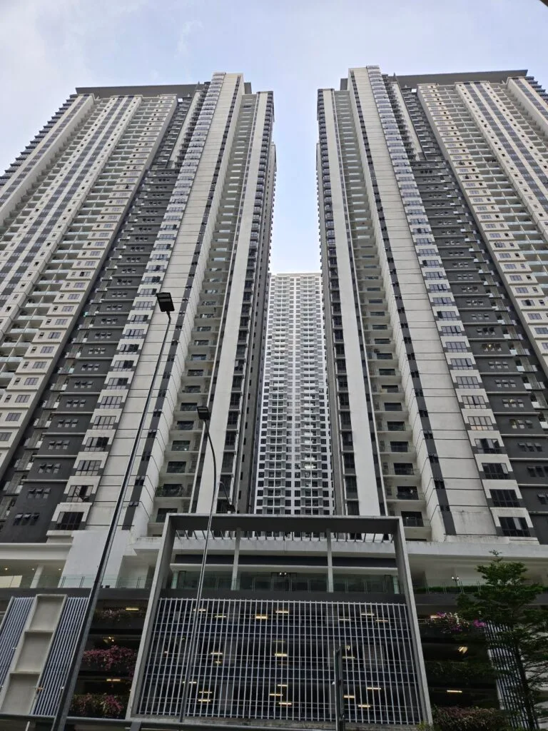 コンドミニアム