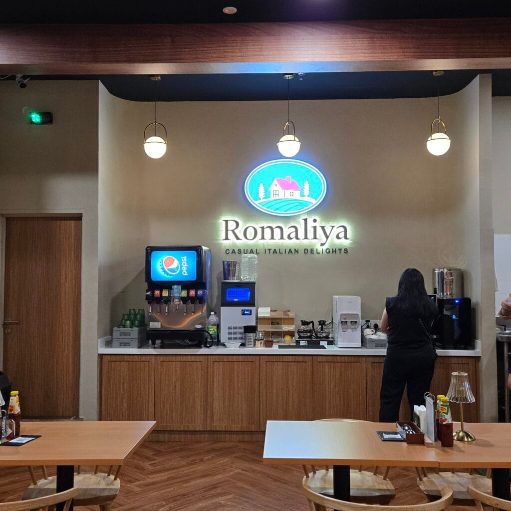 Romaliya 店内